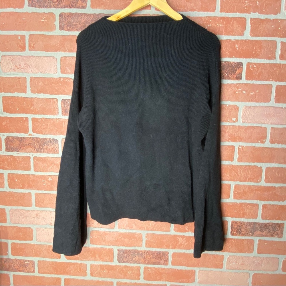 Boat neck sweater with bell sleeves: poof NY sizeL